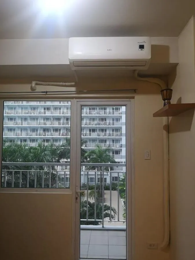 Sea Residences Manila 2*,  Philippines